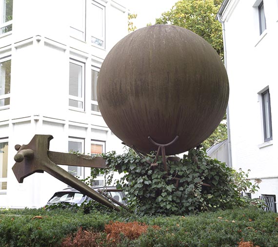 Bernhard Luginbühl - Ankerfigur mit Doppelpoller - Autre image