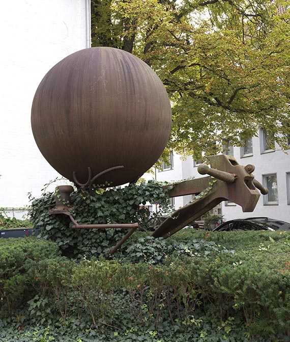 Bernhard Luginbühl - Ankerfigur mit Doppelpoller - Autre image