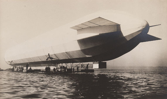  Luftfahrt - Zeppelin collection. (1 album and 2 porfolios). 1899-1910 - Autre image