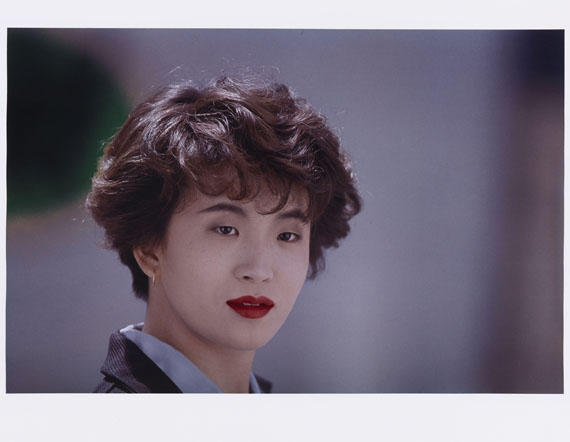 Christopher Williams - Tokuyo Yamada, Hair Designer, Shinbiyo Shuppan Co., Ltd., Minami-Aoyama, Tokyo, April 14, 1993 (A) und (R)