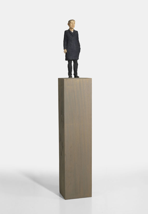 Stephan Balkenhol - Ohne Titel (Mann mit schwarzem Mantel) - Autre image