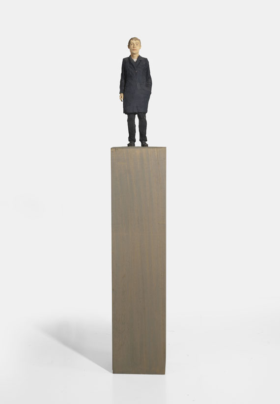 Stephan Balkenhol - Ohne Titel (Mann mit schwarzem Mantel) - Autre image