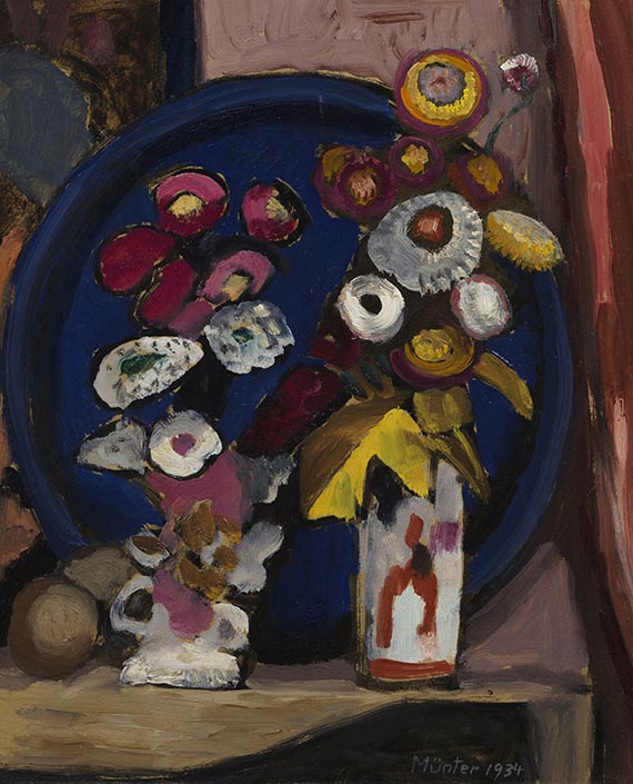 Gabriele Münter - Zwei Vasen vor blauem Tablett