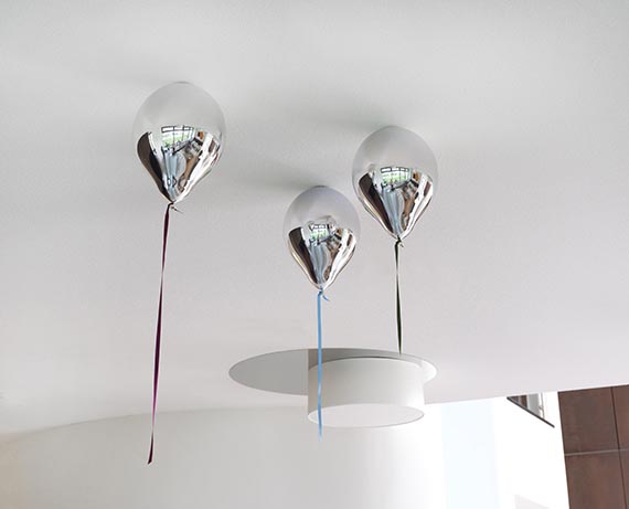 Jeppe Hein - Mirror Balloons III
