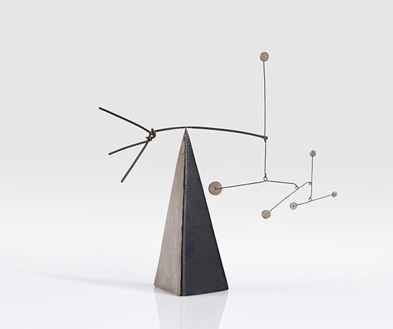 Alexander Calder - Standing Mobile