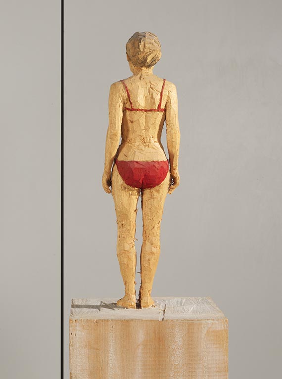 Stephan Balkenhol - Frau in rotem Bikini - Verso